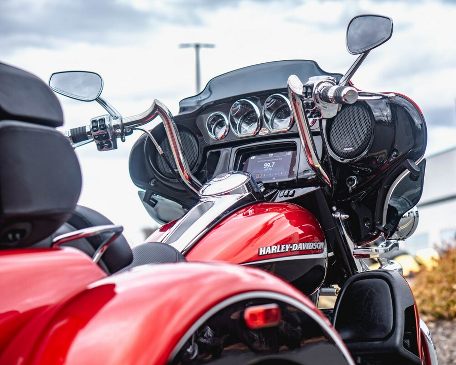 FLHTCUTGSE 2021 CVO™ Tri Glide®