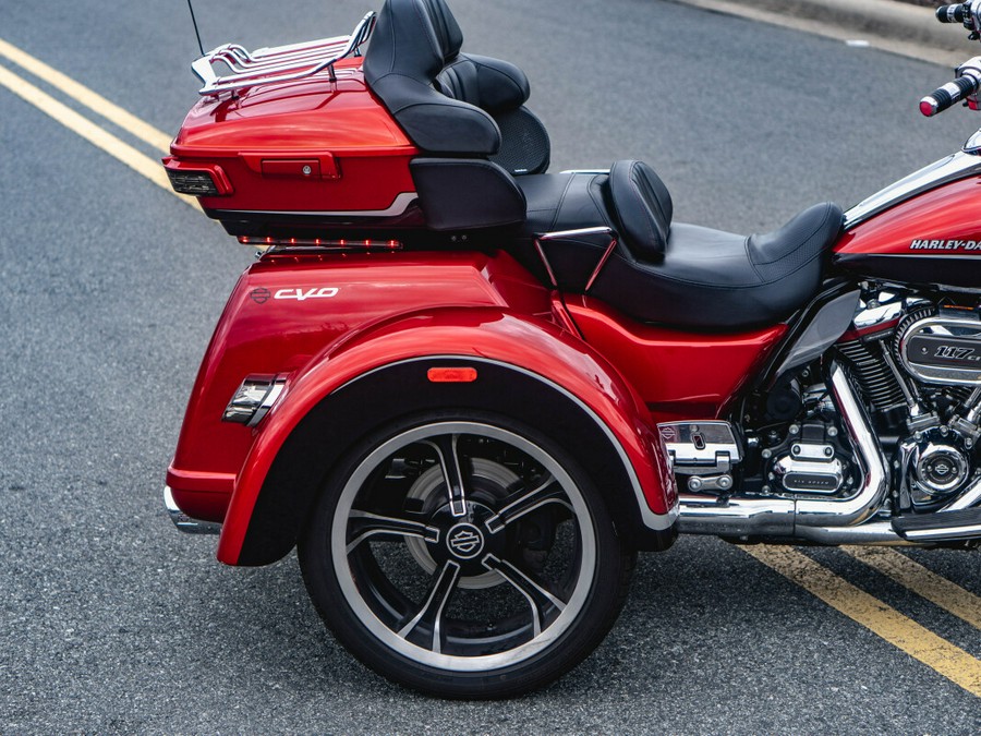 FLHTCUTGSE 2021 CVO™ Tri Glide®