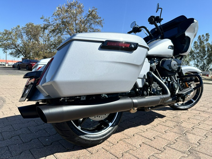 FLTRX 2024 Road Glide®