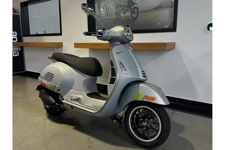 2024 Vespa GTS SUPER TECH