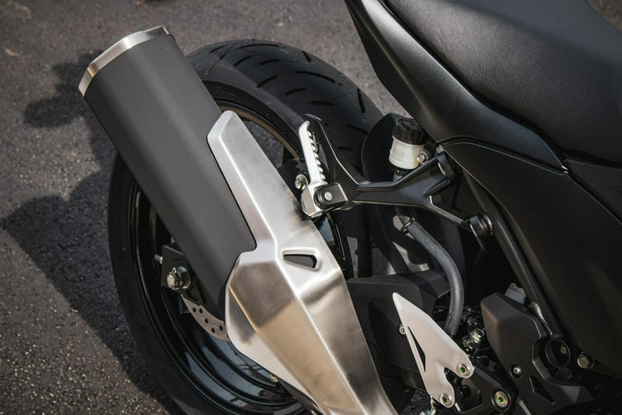 2026 Kawasaki Ninja® 500 ABS Metallic Flat Spark Black