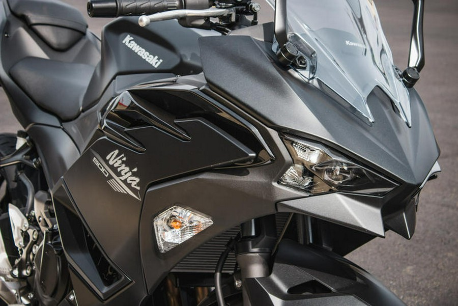 2026 Kawasaki Ninja® 500 ABS Metallic Flat Spark Black