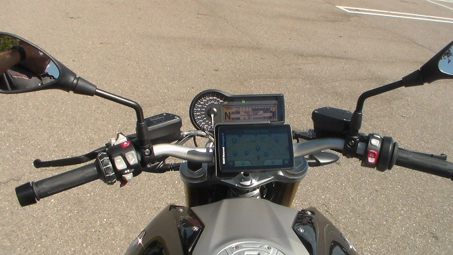 2018 R1200 R - BMW