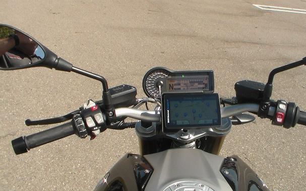 2018 R1200 R - BMW
