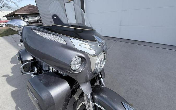 2016 Indian Motorcycle® Roadmaster® Steel Gray and Thunder Black