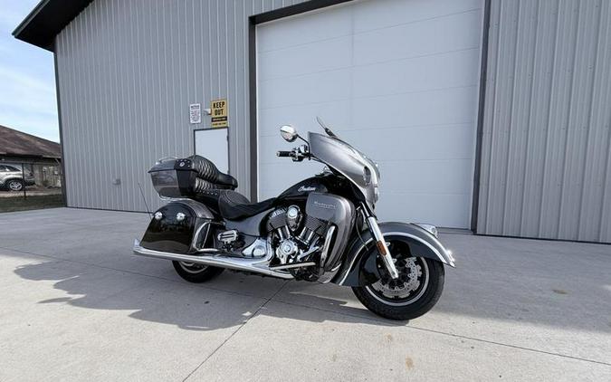 2016 Indian Motorcycle® Roadmaster® Steel Gray and Thunder Black