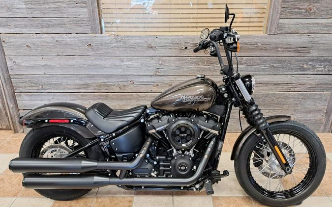 2020 Harley-Davidson Street Bob River Rock Gray