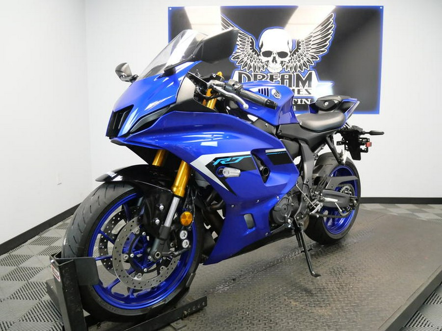 2025 Yamaha YZF-R7