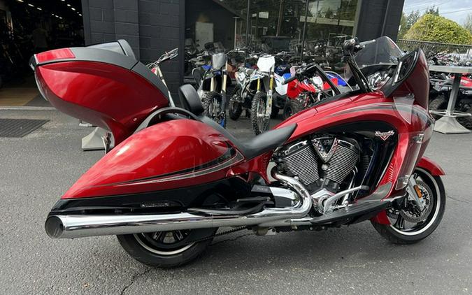 2013 Victory Motorcycles Vision Tour Sunset Red & Black W/ Black Carbon Gr