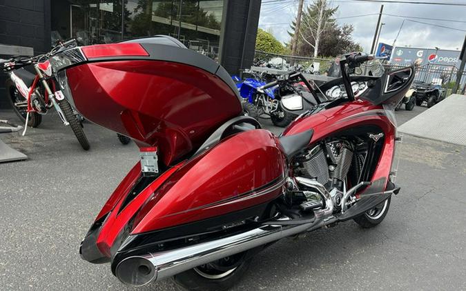 2013 Victory Motorcycles Vision Tour Sunset Red & Black W/ Black Carbon Gr