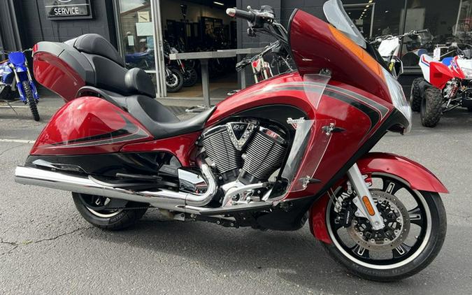 2013 Victory Motorcycles Vision Tour Sunset Red & Black W/ Black Carbon Gr