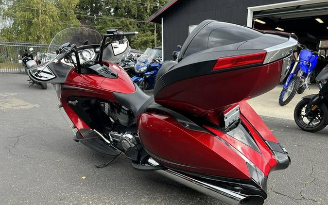 2013 Victory Motorcycles Vision Tour Sunset Red & Black W/ Black Carbon Gr