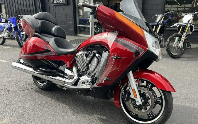 2013 Victory Motorcycles Vision Tour Sunset Red & Black W/ Black Carbon Gr