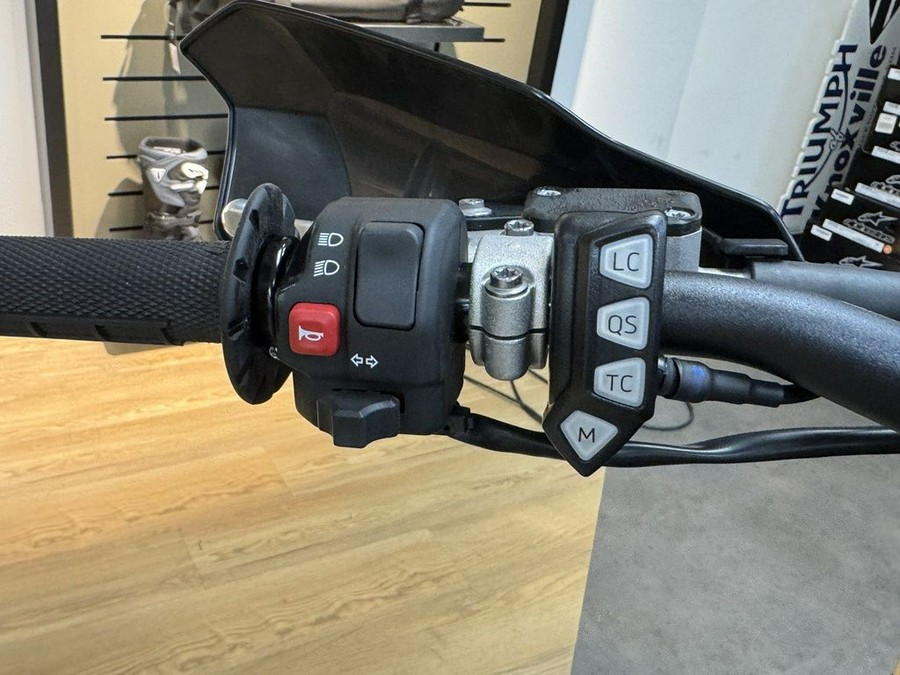 2026 Triumph TF 250-E Jet Black/Pure White