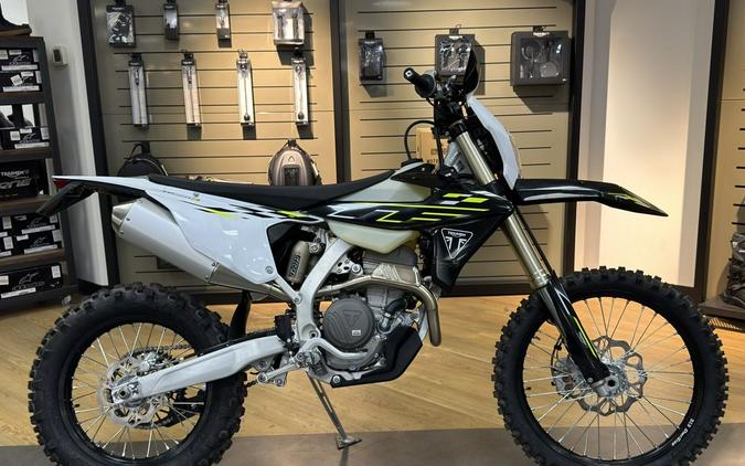 2026 Triumph TF 250-E Jet Black/Pure White