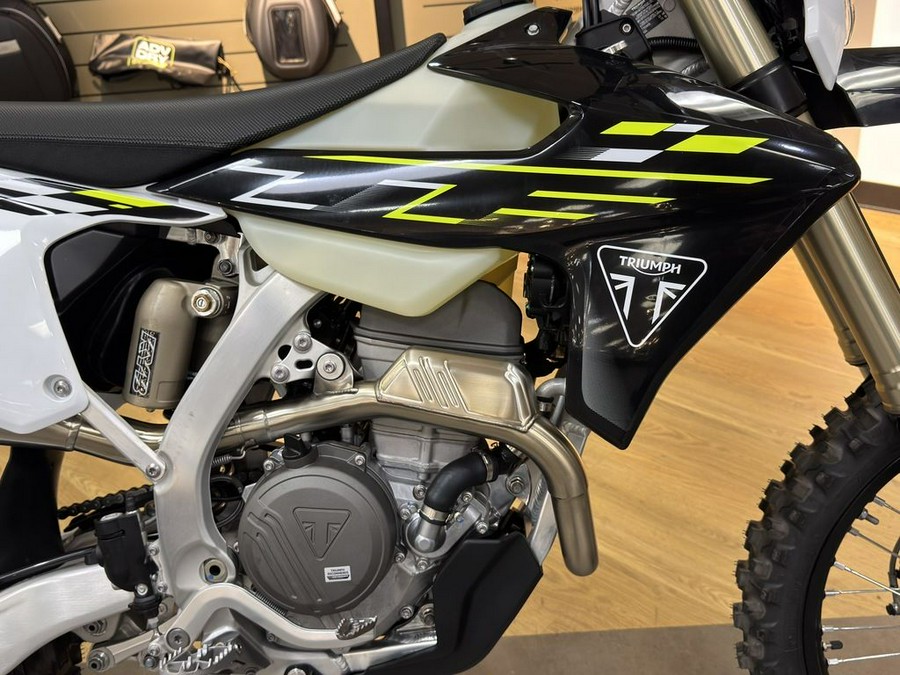 2026 Triumph TF 250-E Jet Black/Pure White