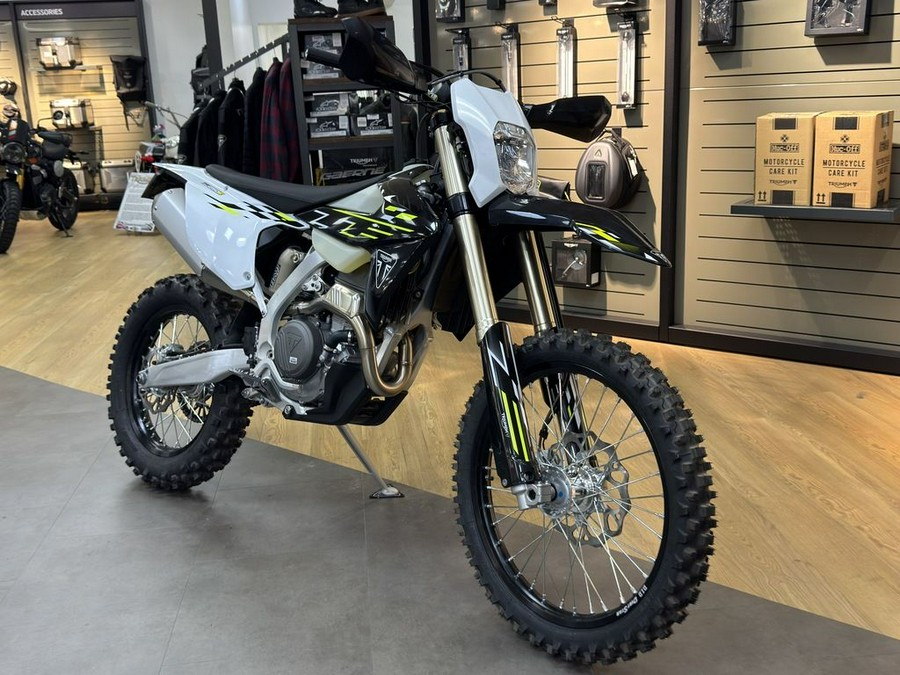 2026 Triumph TF 250-E Jet Black/Pure White