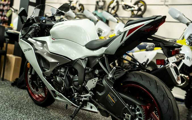 2025 Kawasaki Ninja ZX-6R ABS