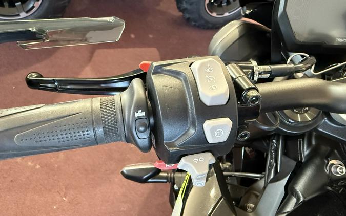 2025 Triumph Street Triple 765 RS