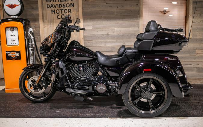 2021 CVO™ Tri Glide® (FLHTCUTGSE)