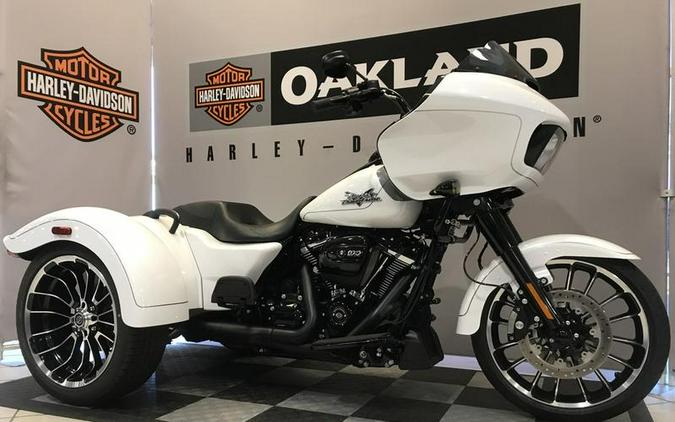 2025 Harley-Davidson® FLTRT - Road Glide® 3