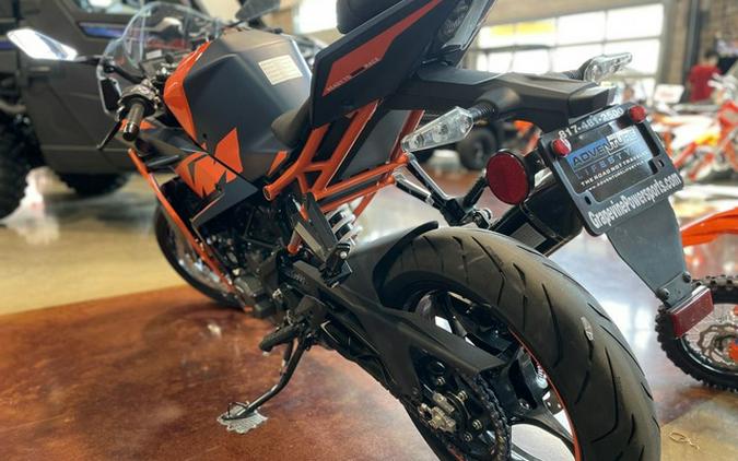 2023 KTM RC 390