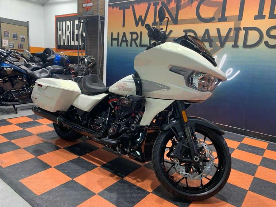 NEW 2024 HARLEY-DAVIDSON CVO ROAD GLIDE ST FLTRXSTSE FOR SALE NEAR LAKEVILLE, MN