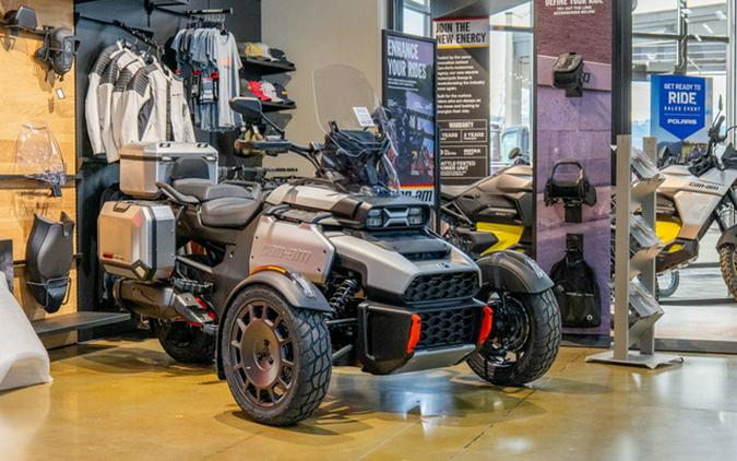 2025 Can-Am Canyon? XT