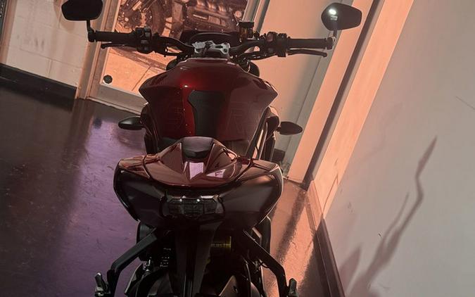 2024 Triumph Street Triple 765 RS Carnival Red