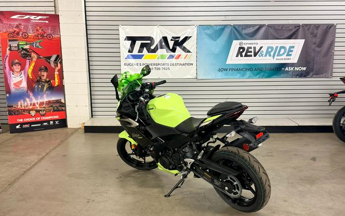 2026 Kawasaki Ninja® 500 ABS