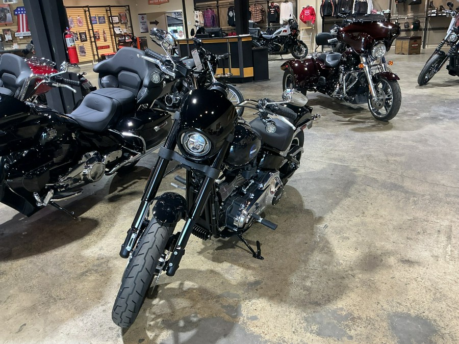 2026 Harley-Davidson Low Rider S Vivid Black Black Trim