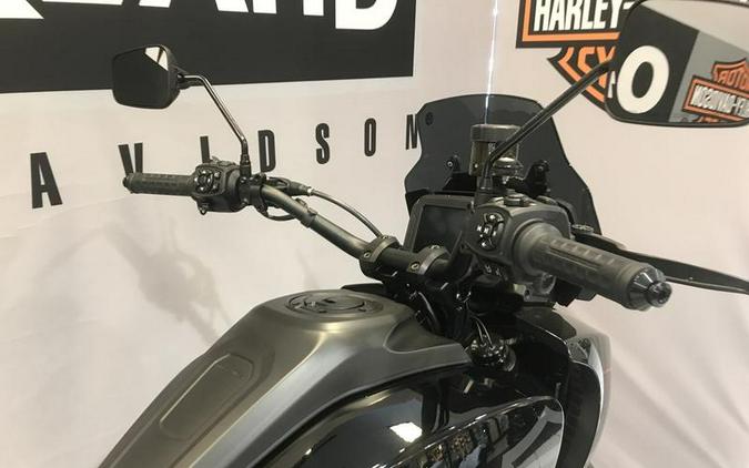 2025 Harley-Davidson® RA1250ST - Pan America® 1250 ST