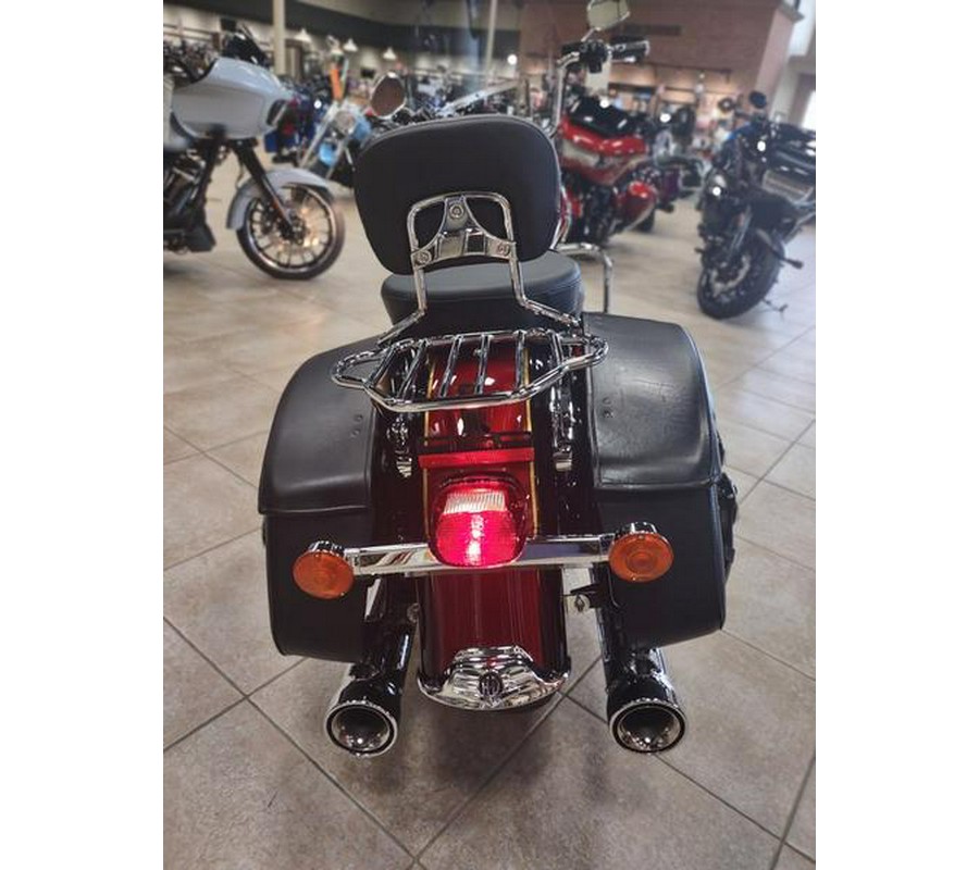 2011 Harley-Davidson® FLHRC - Road King® Classic