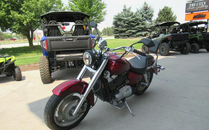 2003 Honda® VT1100 Shadow Sabre