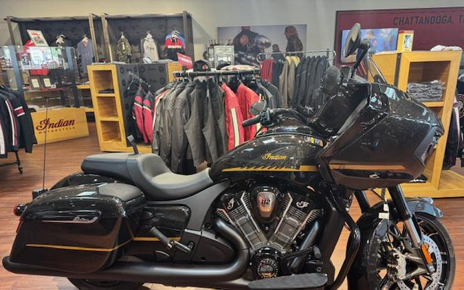 2026 Indian Motorcycle® Challenger 112 Dark Horse® with PowerBand Audio Package
