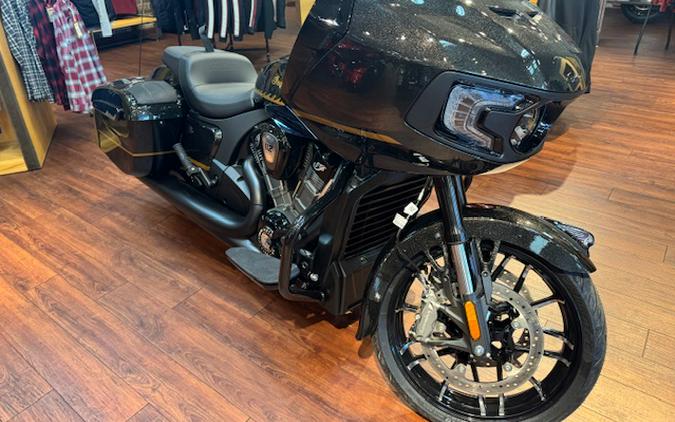 2026 Indian Motorcycle® Challenger 112 Dark Horse® with PowerBand Audio Package