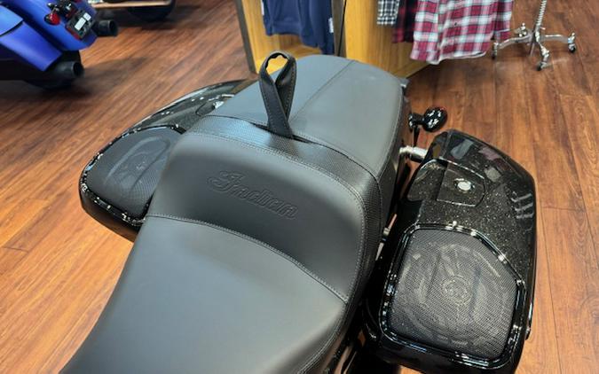 2026 Indian Motorcycle® Challenger 112 Dark Horse® with PowerBand Audio Package