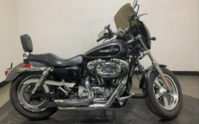 2014 Harley-Davidson Sportster 1200 Custom