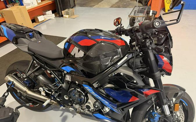 2024 BMW M 1000 R