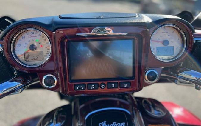 2018 Indian Motorcycle® Roadmaster® ABS Burgundy Metallic