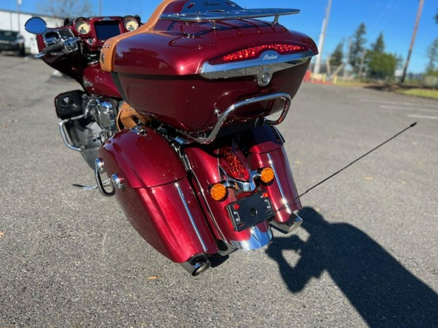 2018 Indian Motorcycle® Roadmaster® ABS Burgundy Metallic