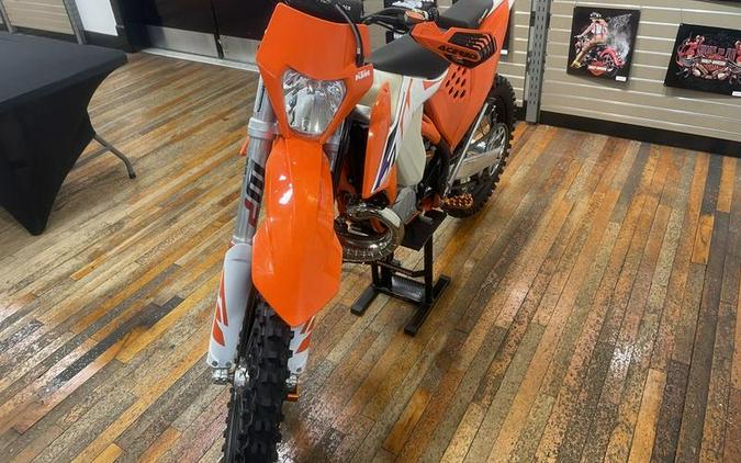 2023 KTM 300 XC