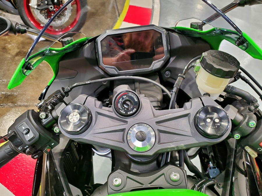 2024 Kawasaki NINJA ZX-6R ABS KRT EDITION