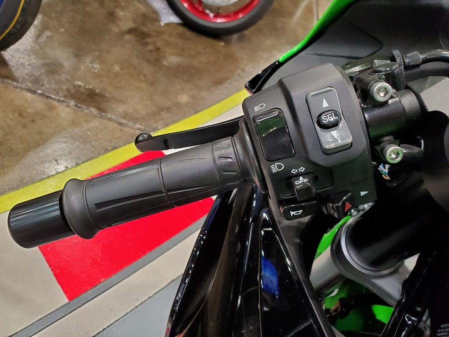 2024 Kawasaki NINJA ZX-6R ABS KRT EDITION