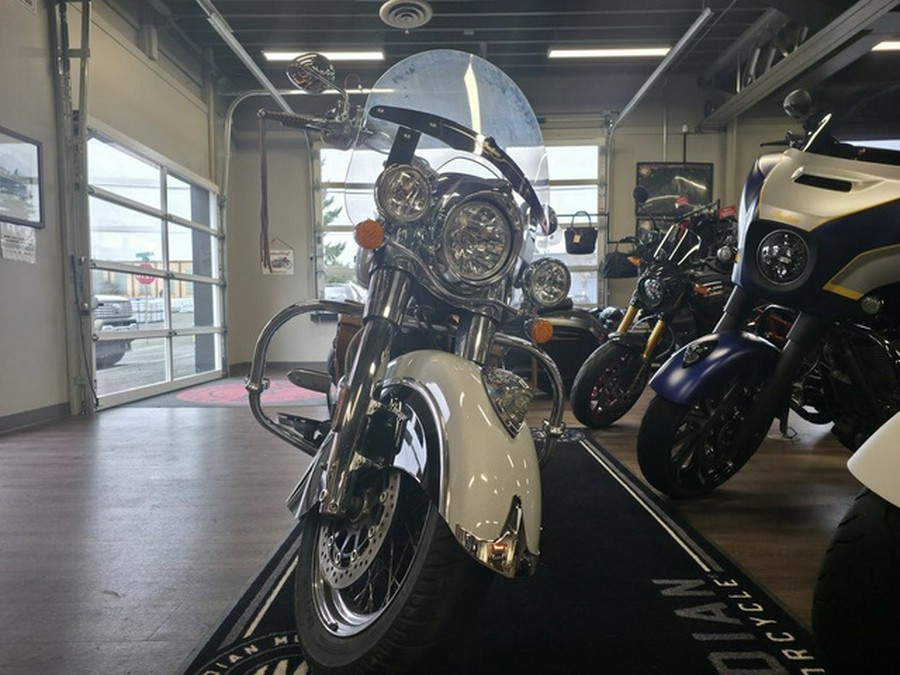 2016 Indian Chief Vintage Star Silver And Thunder Black