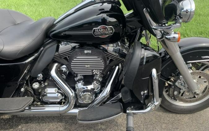 2011 Harley-Davidson® FLHTCUTG - Tri Glide® Ultra Classic®