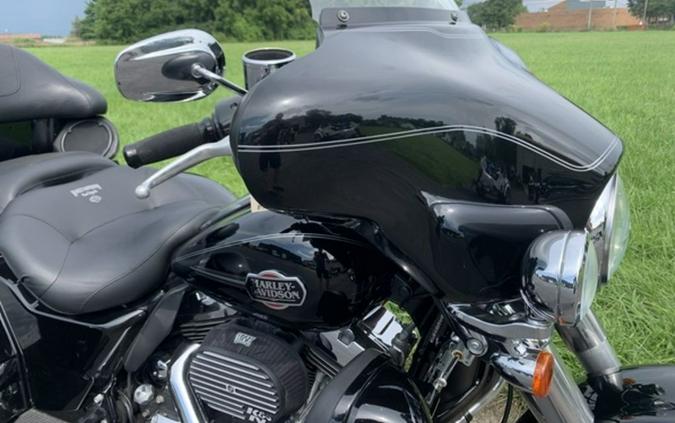 2011 Harley-Davidson® FLHTCUTG - Tri Glide® Ultra Classic®