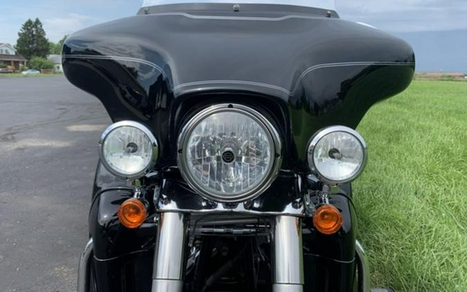 2011 Harley-Davidson® FLHTCUTG - Tri Glide® Ultra Classic®