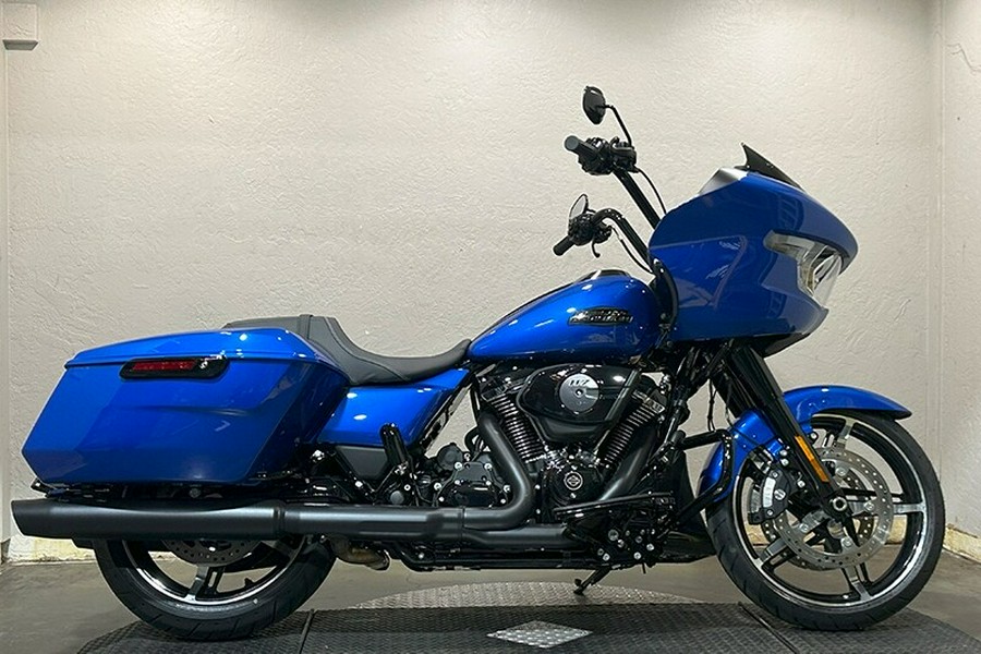 Harley-Davidson Road Glide® 2024 FLTRX 84448230 BLUE BURST