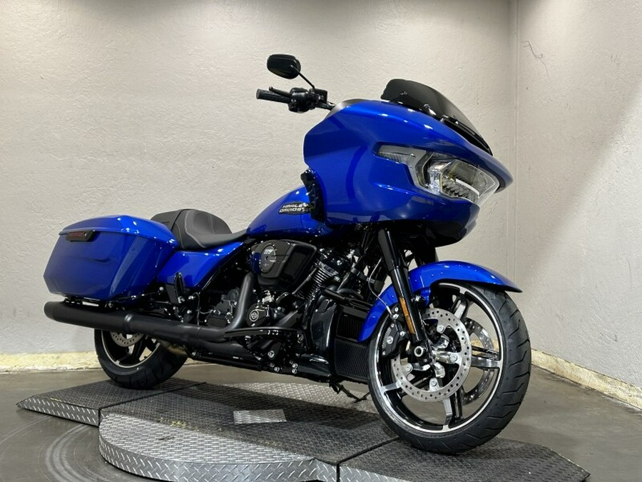 Harley-Davidson Road Glide® 2024 FLTRX 84448230 BLUE BURST